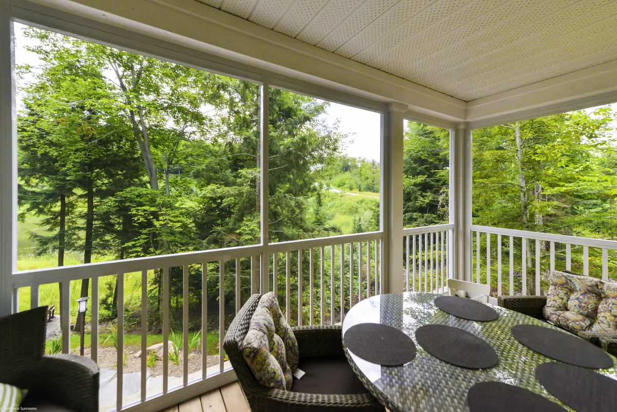 Integrated Screen Railings | Sunspace Sunrooms Corporate