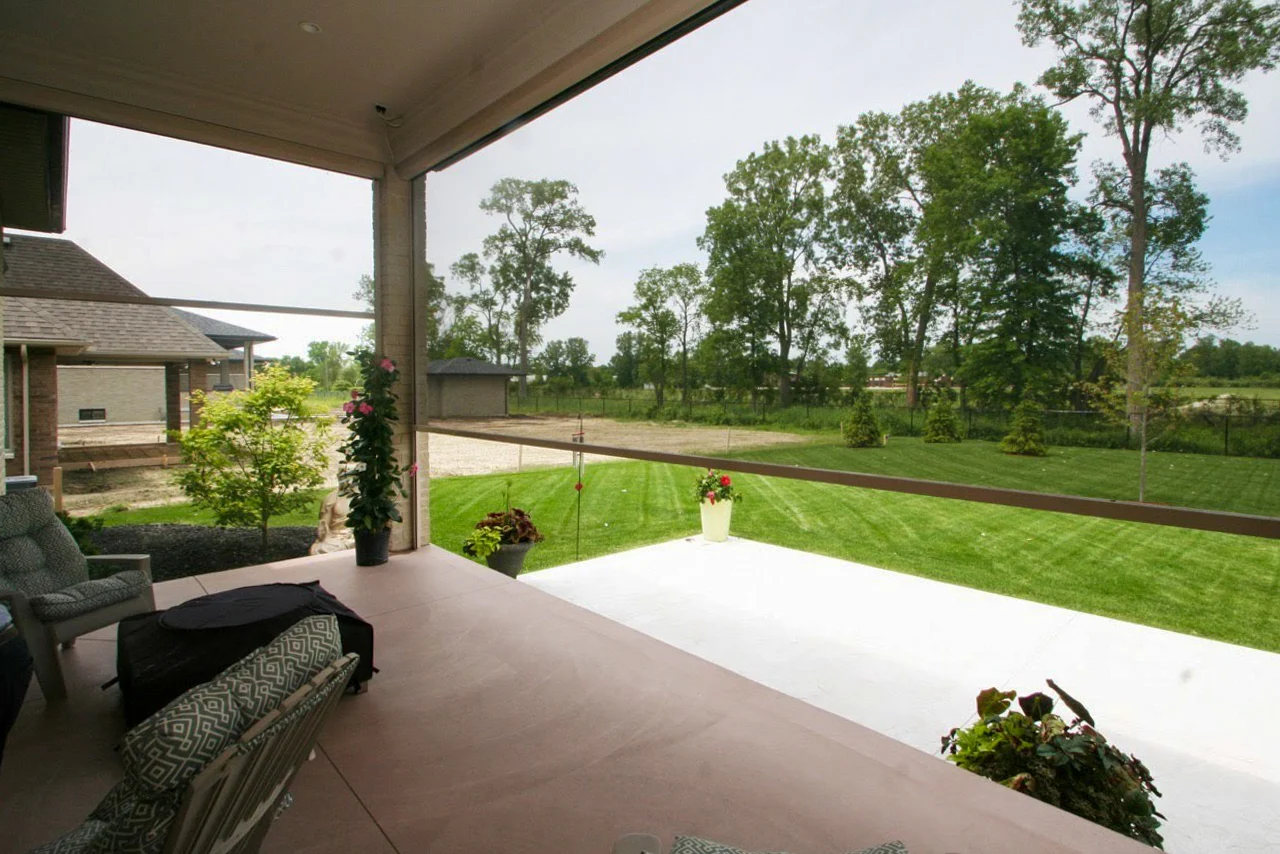Retractable Screen System